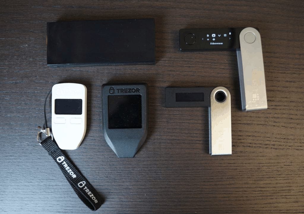 Ledger Nano S vs Trezor one vs Trezor T vs Ledger Nano X - Which one is the best? 1 Ledger Nano S vs Trezor one vs Trezor T vs Ledger Nano X