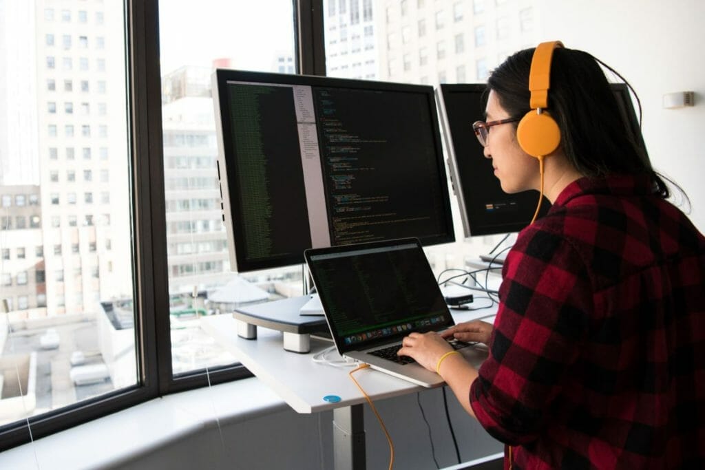 9 Best Blockchain Jobs for a Better Blockchain Career 1 Best Blockchain Jobs: Blockchain Developer